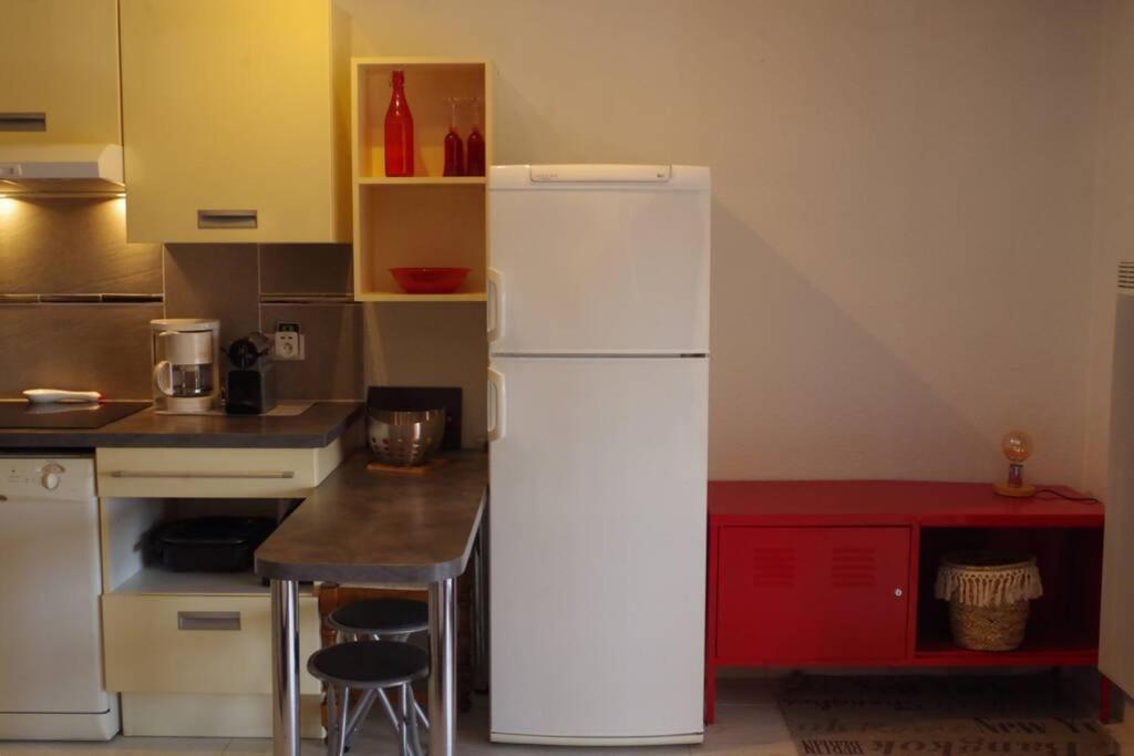 Studio Avec Climatisation Wifi Parking Piscine アグド エクステリア 写真